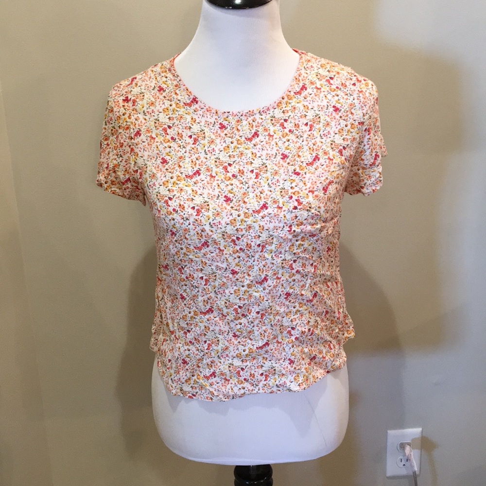 Floral patterned short sleeve top